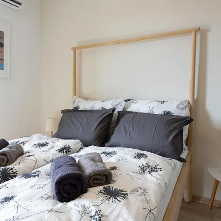 Mór8 Apartamento *