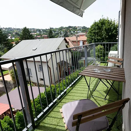 Mór8 Apartamento *